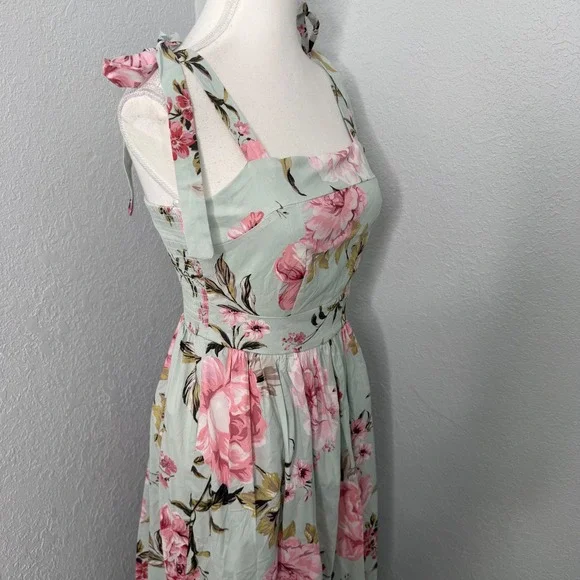 Joie Smocked Teal and pink floral maxi dress womens size small - Picture 4 of 8